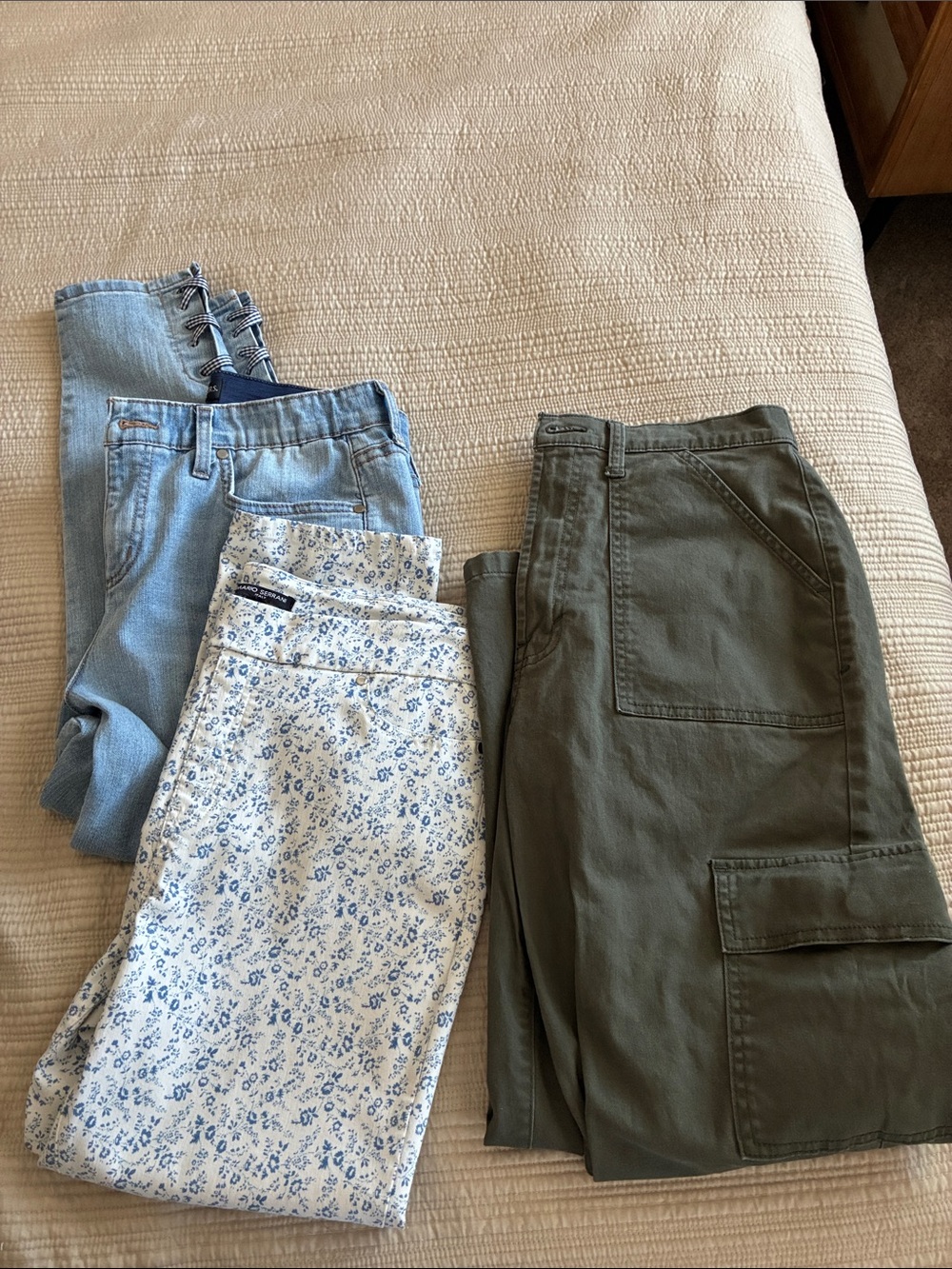 Women's capris 3 pairs size 12